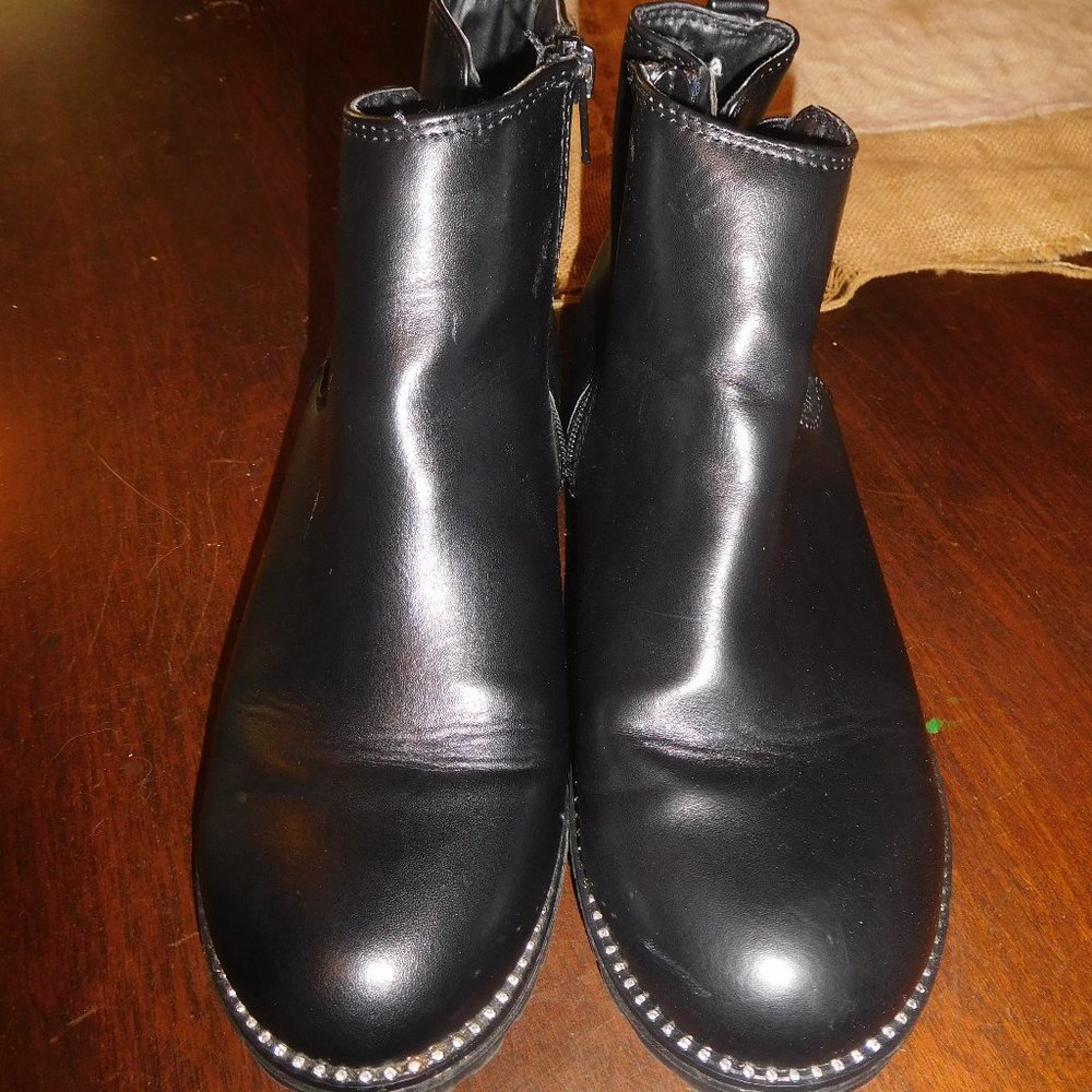 Justice Ankle boots